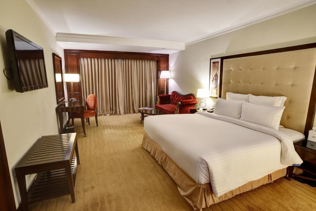 Pearl Continental Hotel, Karachi Eksteriør bilde Deluxe Room