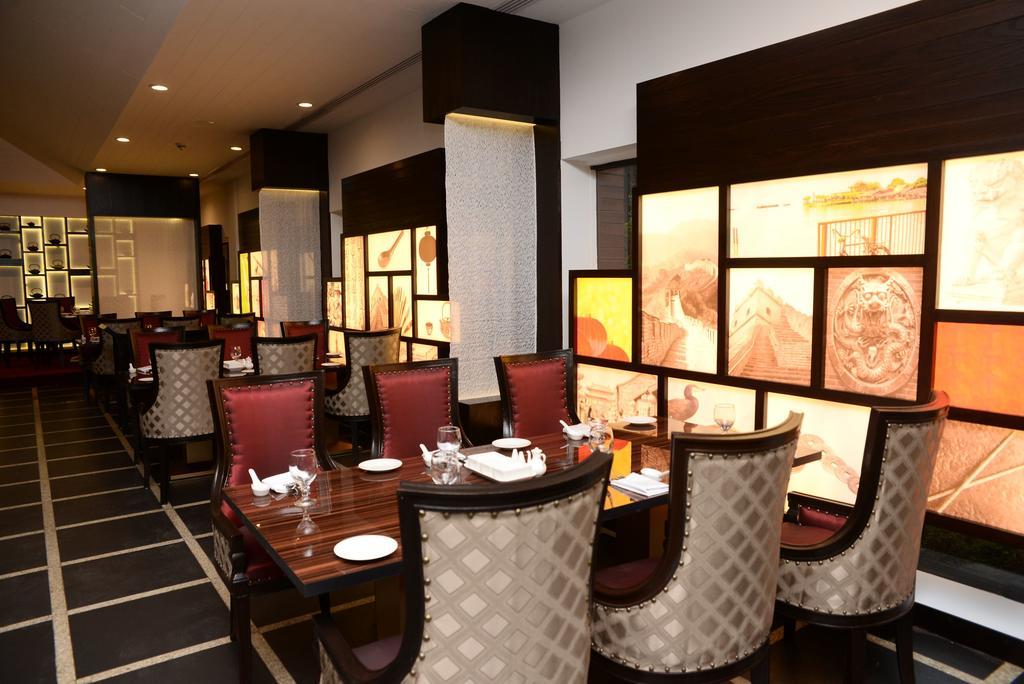 Pearl Continental Hotel, Karachi Eksteriør bilde Interior of the restaurant