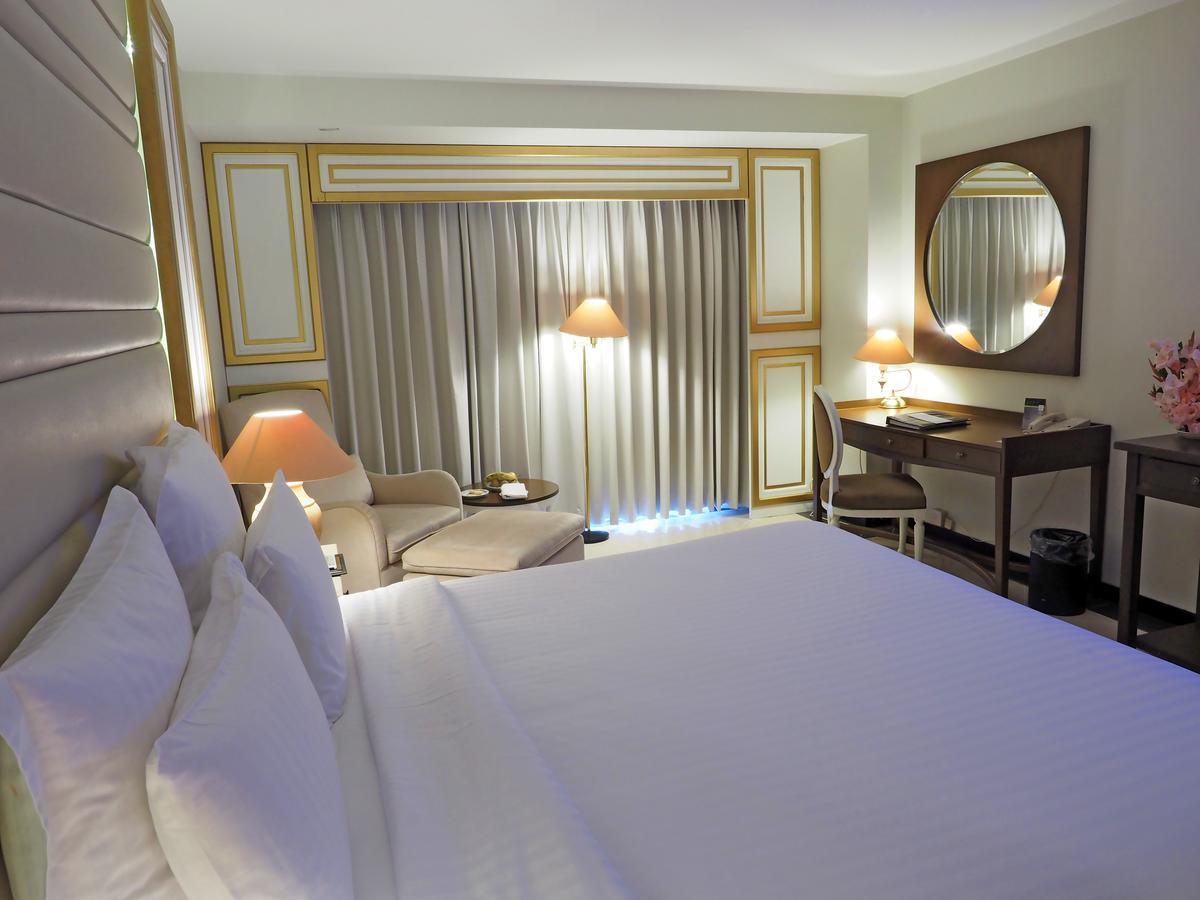 Pearl Continental Hotel, Karachi Eksteriør bilde Deluxe room